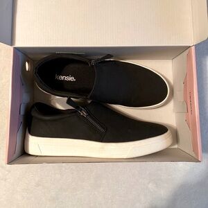 Kensie Soren Slip-On Shoes 7 ½